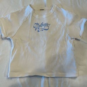 MADHAPPY CROPPED RIBBED WHITE GRAPHIC BABY TEE SIZE MEDIUM